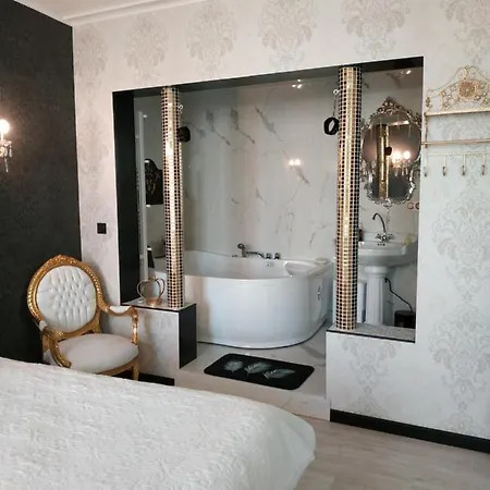 Love hôtel Sweet Love,love Briey